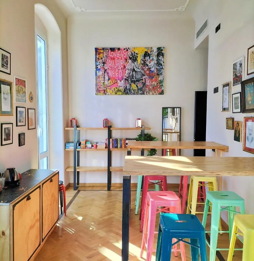 5 Terre Backpackers City La Spezia Hostel